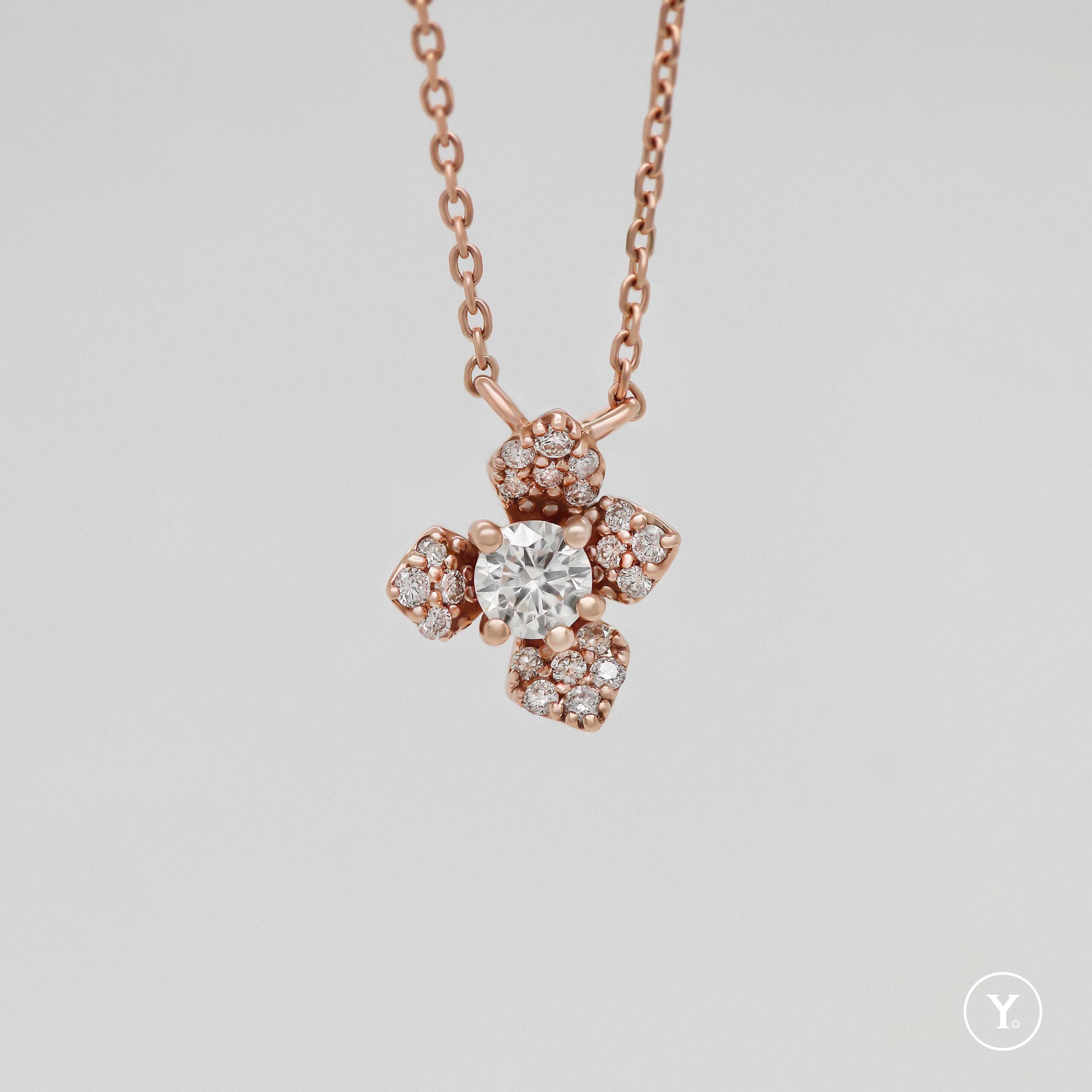 Belle Lux Chain Pendant :: 18K Rose Gold Dainty Chain Pendant with 10pts H&amp;amp;amp;A Diamond