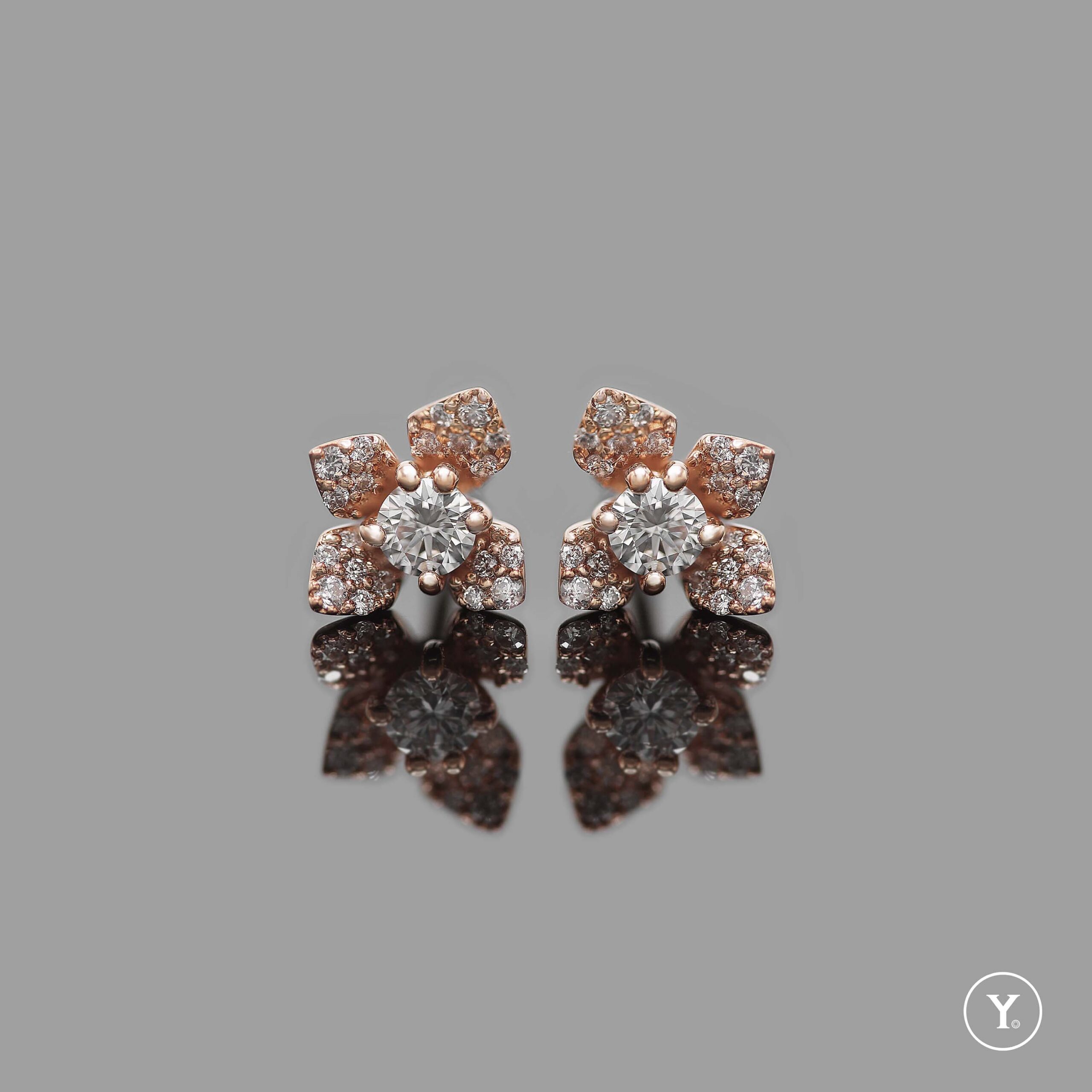 Belle Lux :: 14K Rose Gold Small Stud Earrings with 10pts H&amp;amp;A DEF Diamond