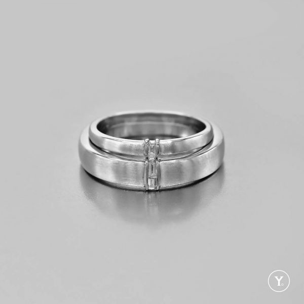 Solid-Love Baguette Diamond Couple Ring - For Her in 14K Solid Gold - Image 4
