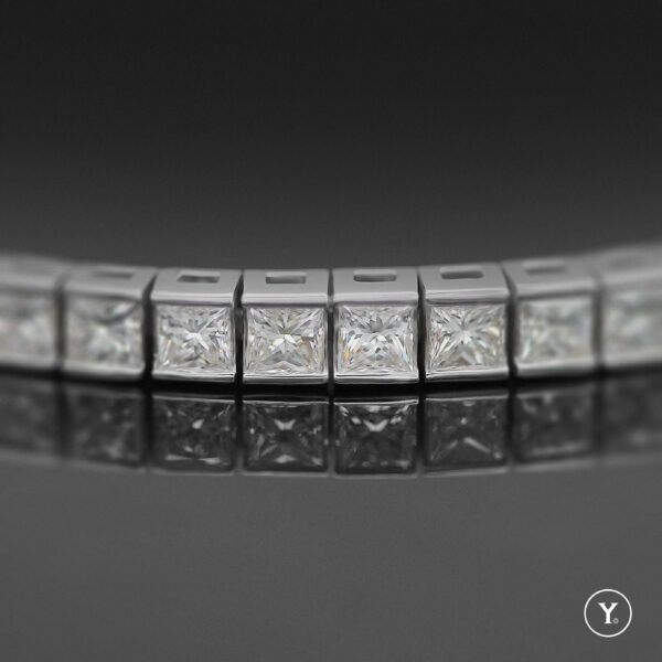 Piazza :: Princess Diamond Tennis Bracelet in 18K White Gold, Solid Gold - Image 4