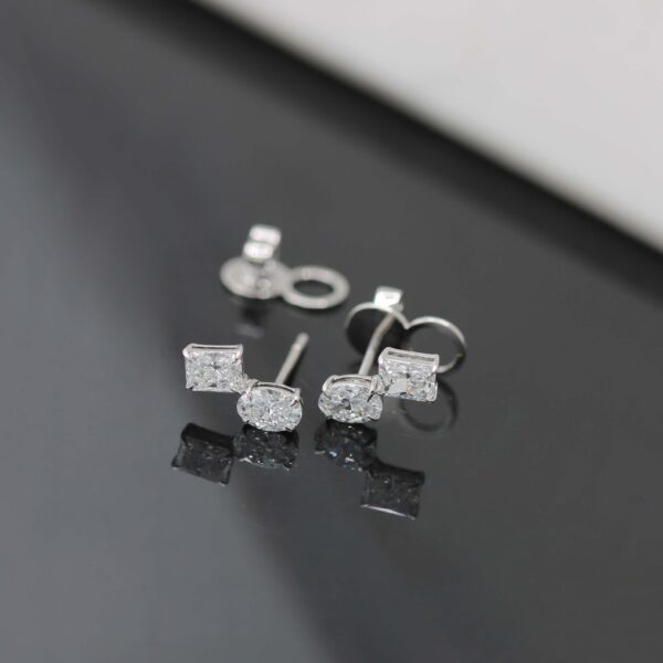 Cherie - Luxury Diamond Stud Earrings in 18K Solid Gold - Image 2