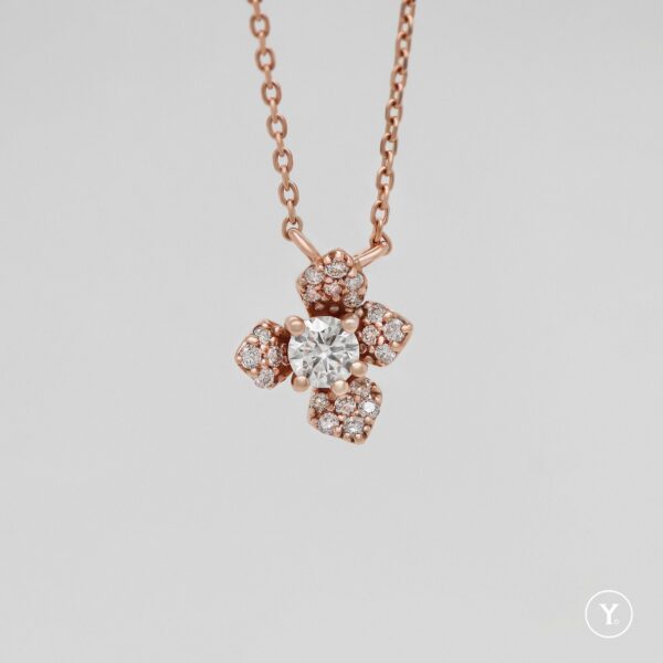 Belle Lux Chain Pendant :: 18K Rose Gold Dainty Chain Pendant with 10pts H&A Diamond